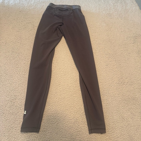 Vuori Jogger Athletic Pants Women Small 30” Gray  Ankle Zip Mid Rise  Zip Pocket - Picture 3 of 11
